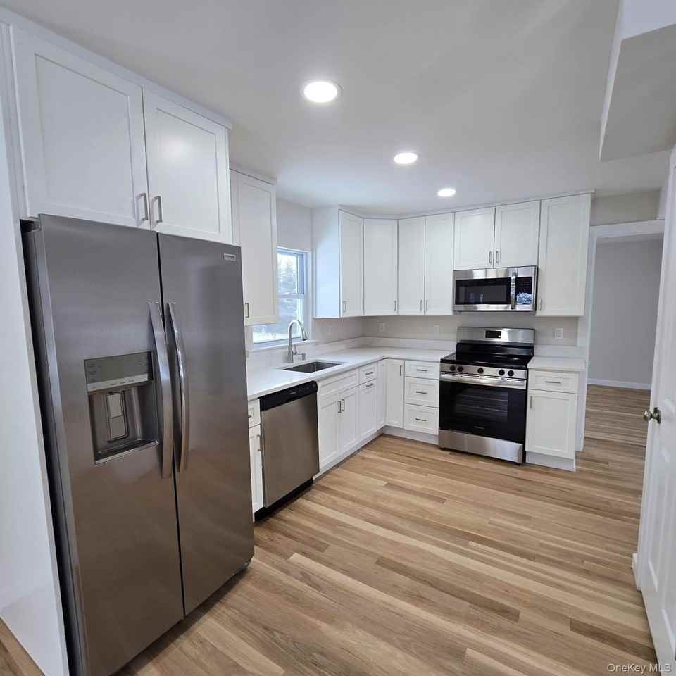 37 Gould Rd - Photo 2 of 22