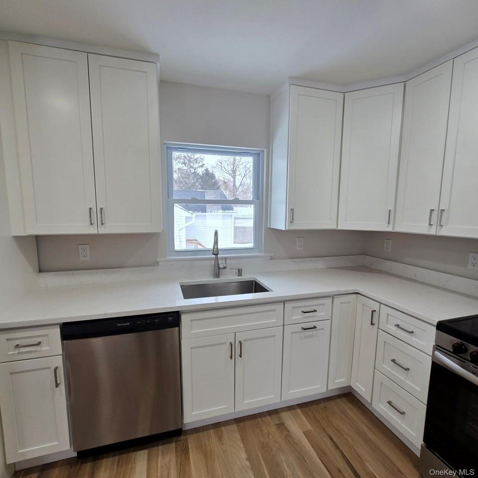 37 Gould Rd - Photo 3 of 22