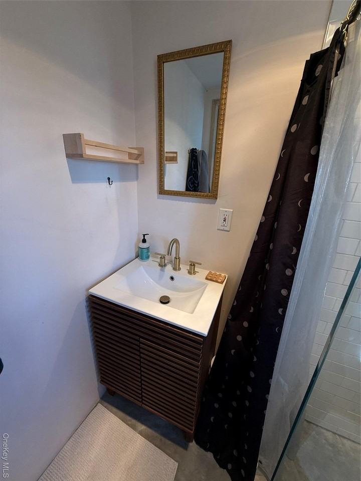 16A Shadyside Ave Unit A #A - Photo 5 of 12