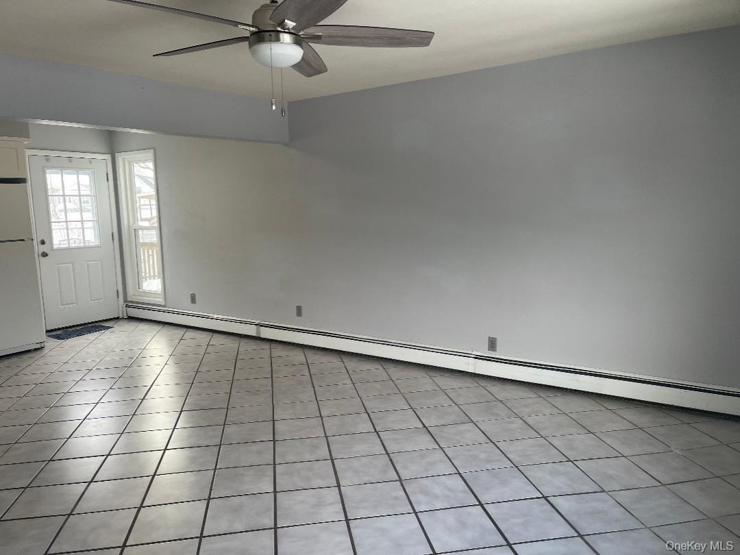 17 Roosevelt Pl - Photo 7 of 19