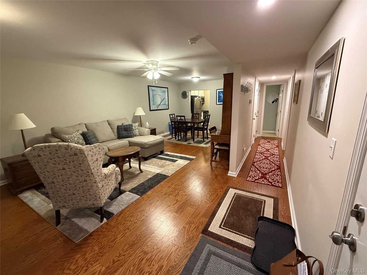 1008 Mcintosh Pl Unit 10h #10H - Photo 3 of 22