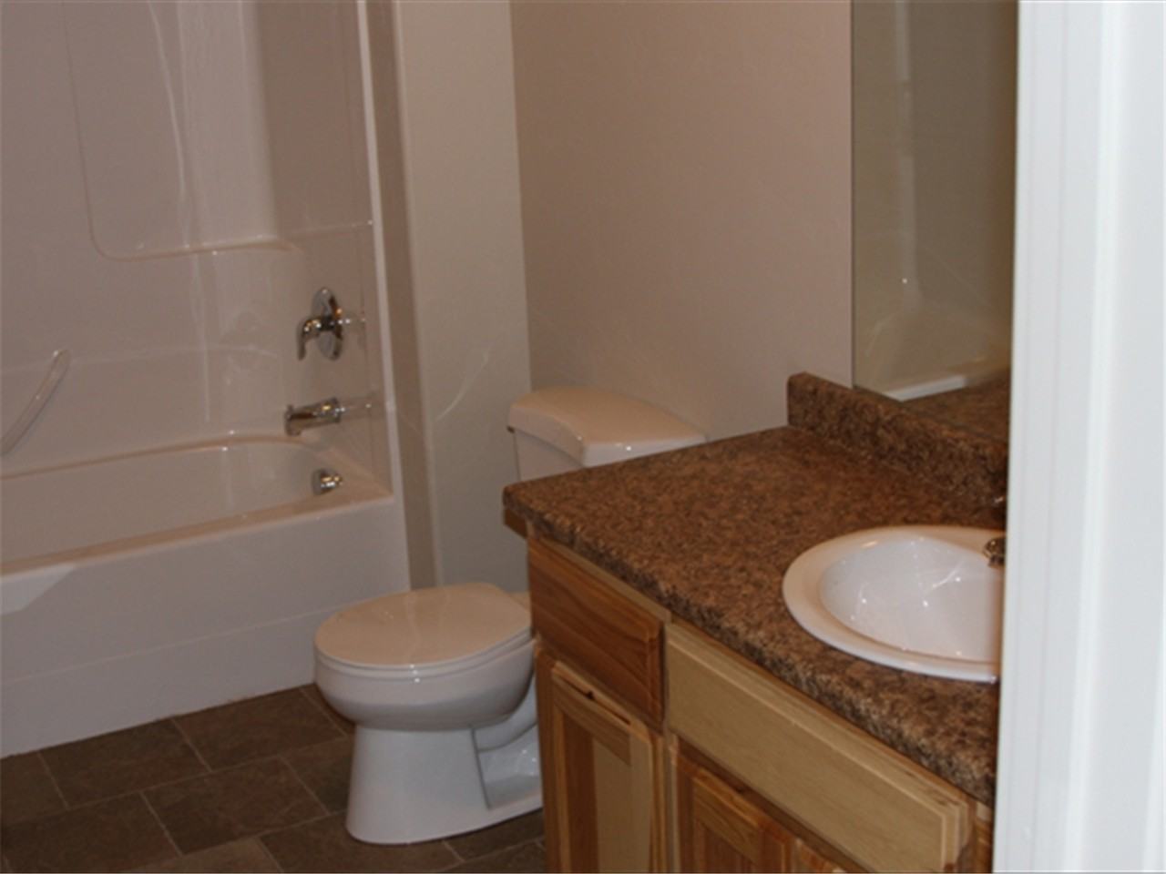 27 W Main St - Photo 5 of 10