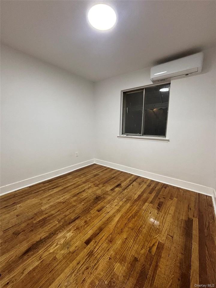 730 E 217th St - Photo 6 of 8