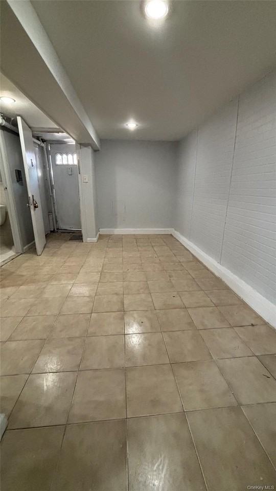 1527 E 172nd St Unit 1a #1A - Photo 2 of 6