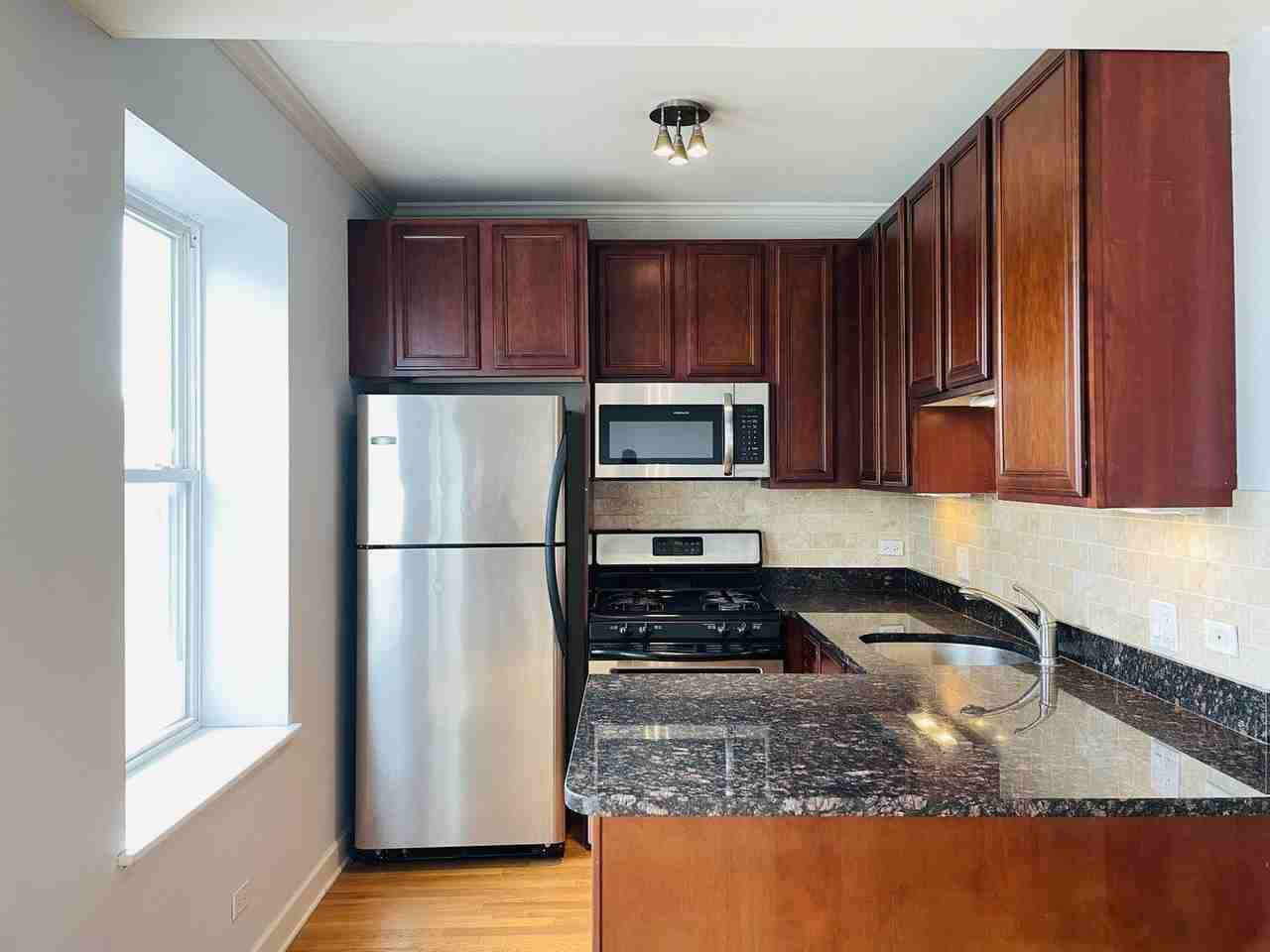 3737 N Milwaukee Ave Apt 106 #106 - Photo 3 of 20