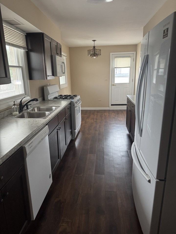 17 E Park St Unit 1 #1 - Photo 2 of 15