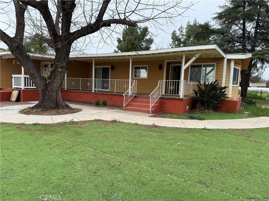 33065 Penrose St - Photo 3 of 17