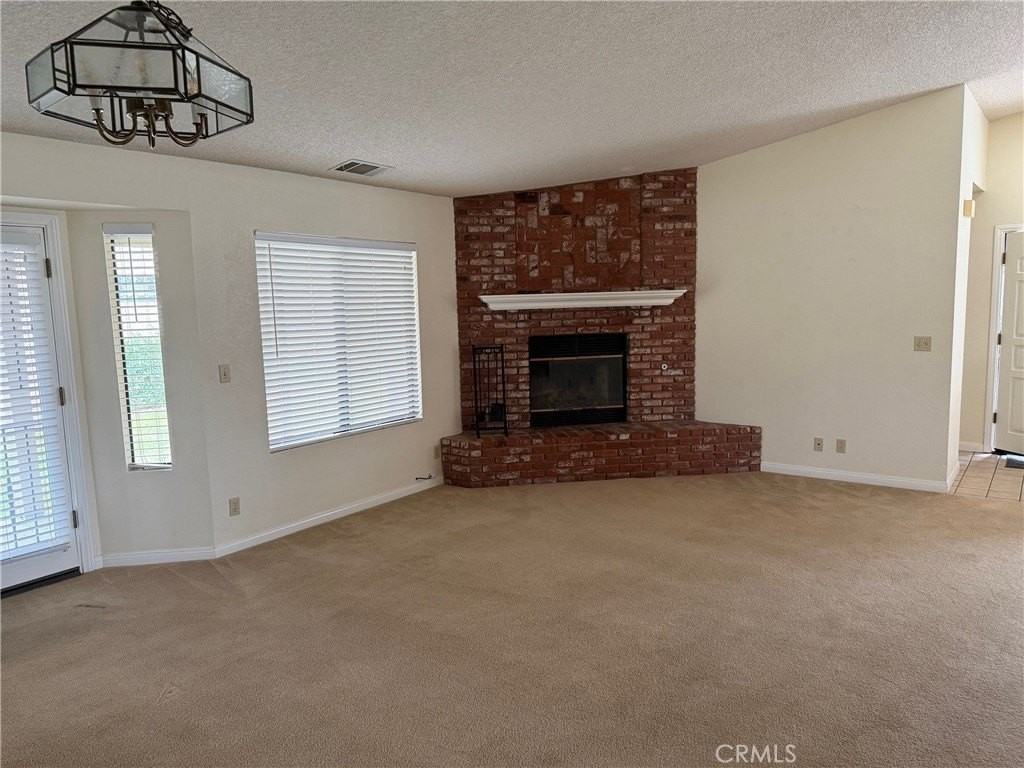 15031 Blue Grass Dr - Photo 5 of 20