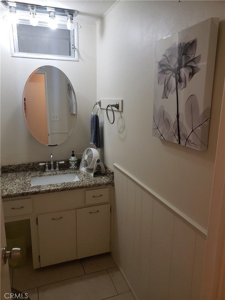 800 S Palm Ave #B - Photo 5 of 8