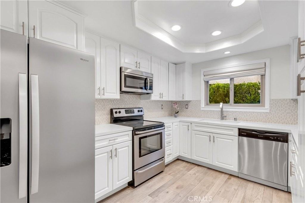 31386 W Nine Dr - Photo 5 of 24