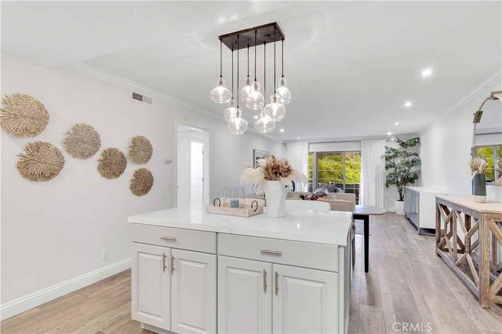 31386 W Nine Dr - Photo 7 of 24