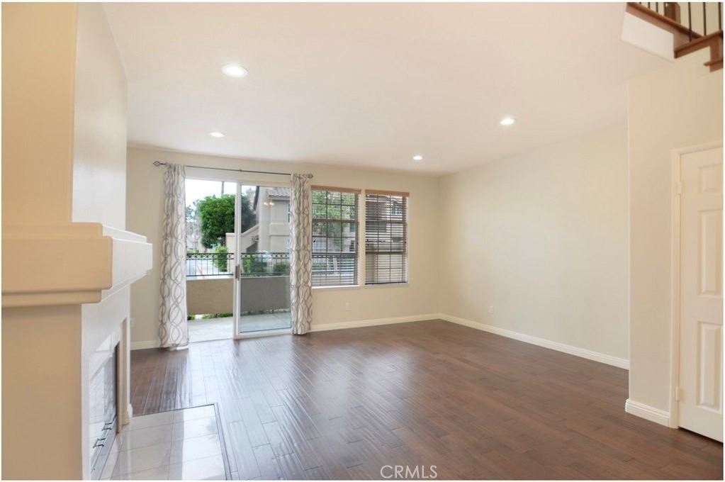 7 Landmark Pl - Photo 5 of 37