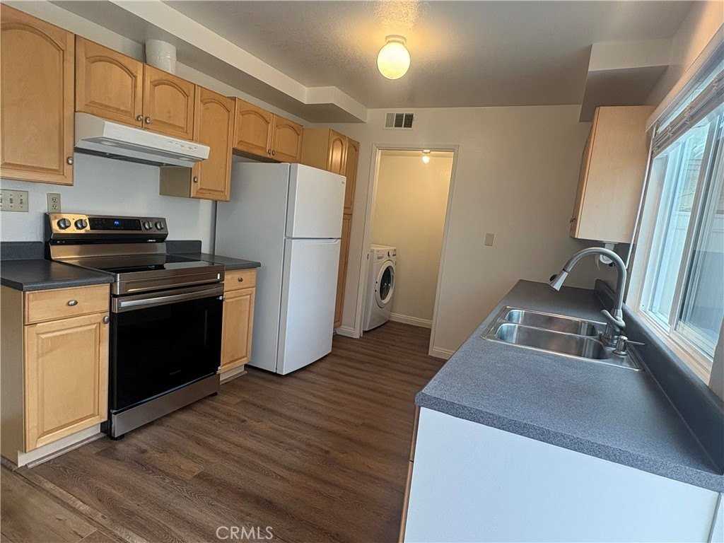 6802 Pritchard Way - Photo 6 of 14