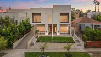 featured image of 642 E Fairview Blvd #A