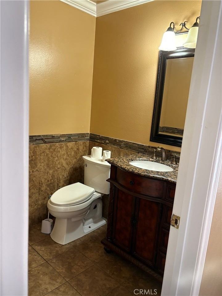 4437 Lubbock Dr - Photo 6 of 22