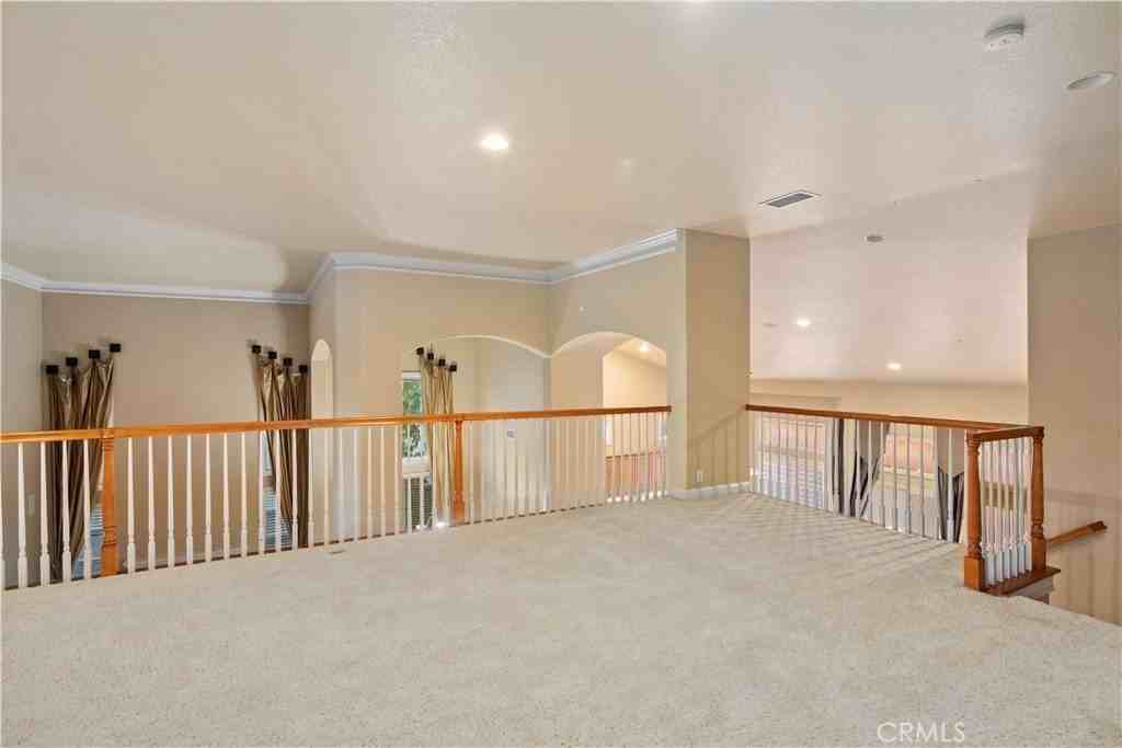 17572 Edgewood Ln - Photo 4 of 9