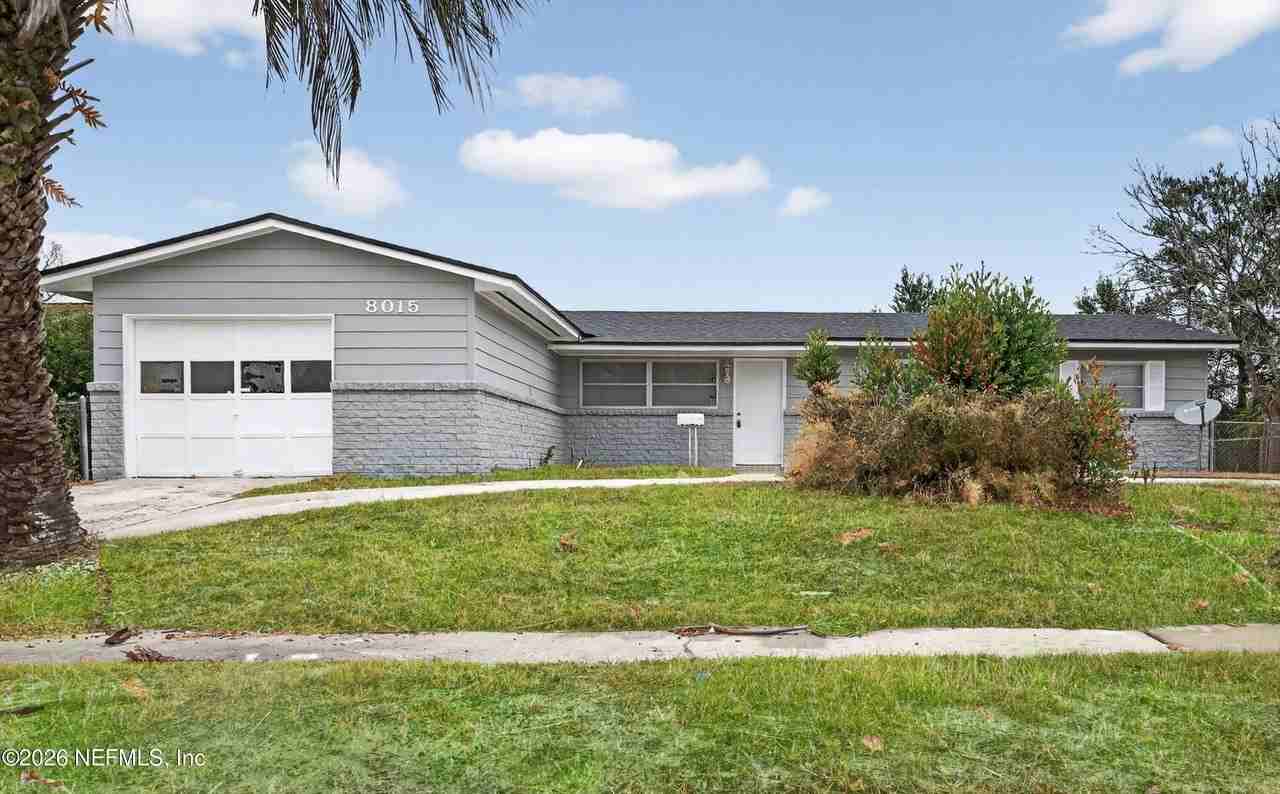 8015 Jaguar Dr - Photo 7 of 42