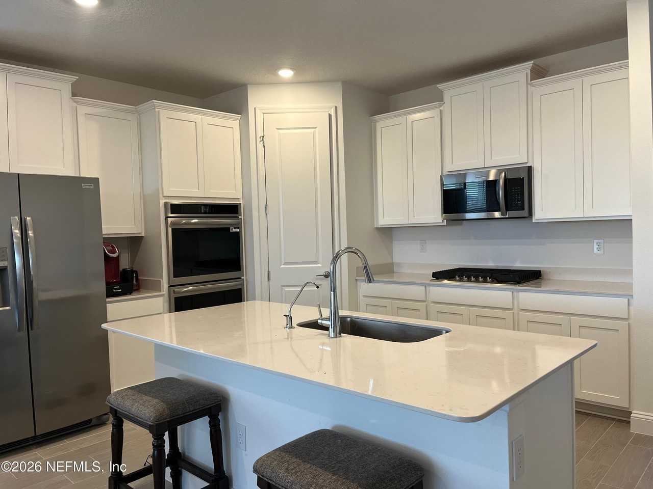 66 Otsego Ln - Photo 5 of 26