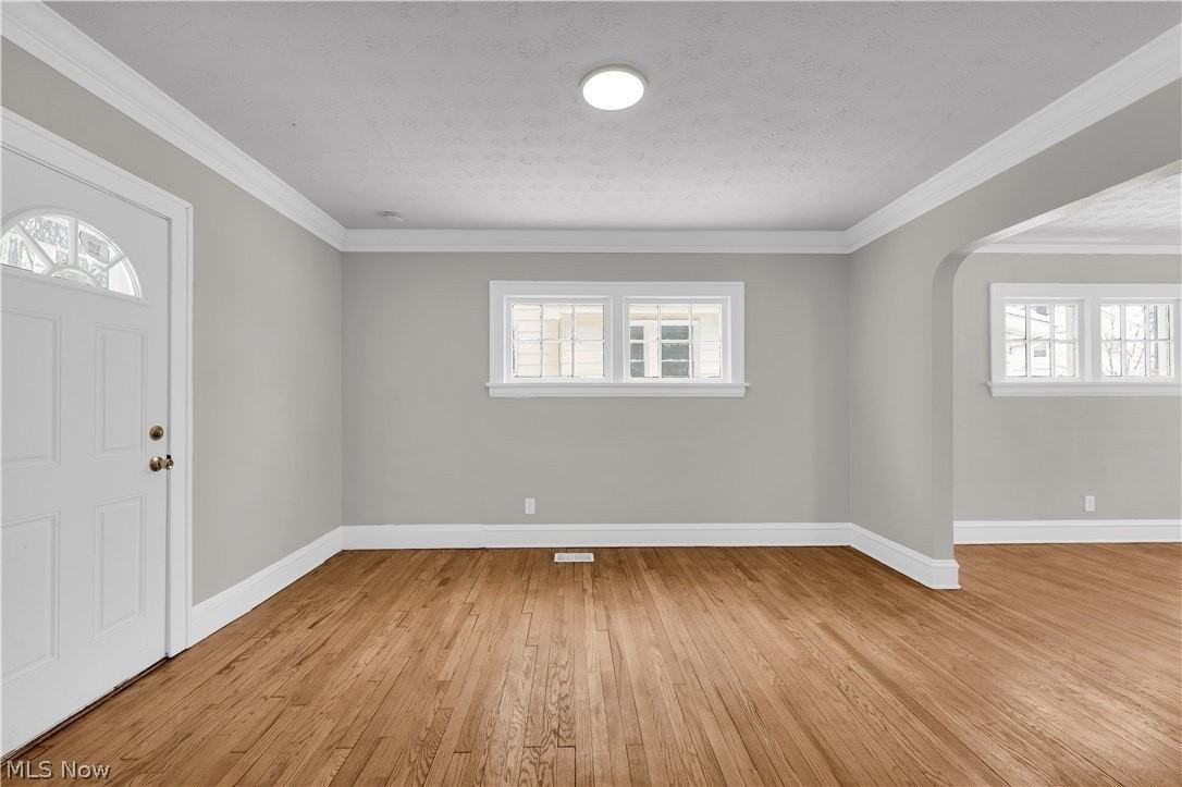 3603 Randolph Rd - Photo 4 of 30