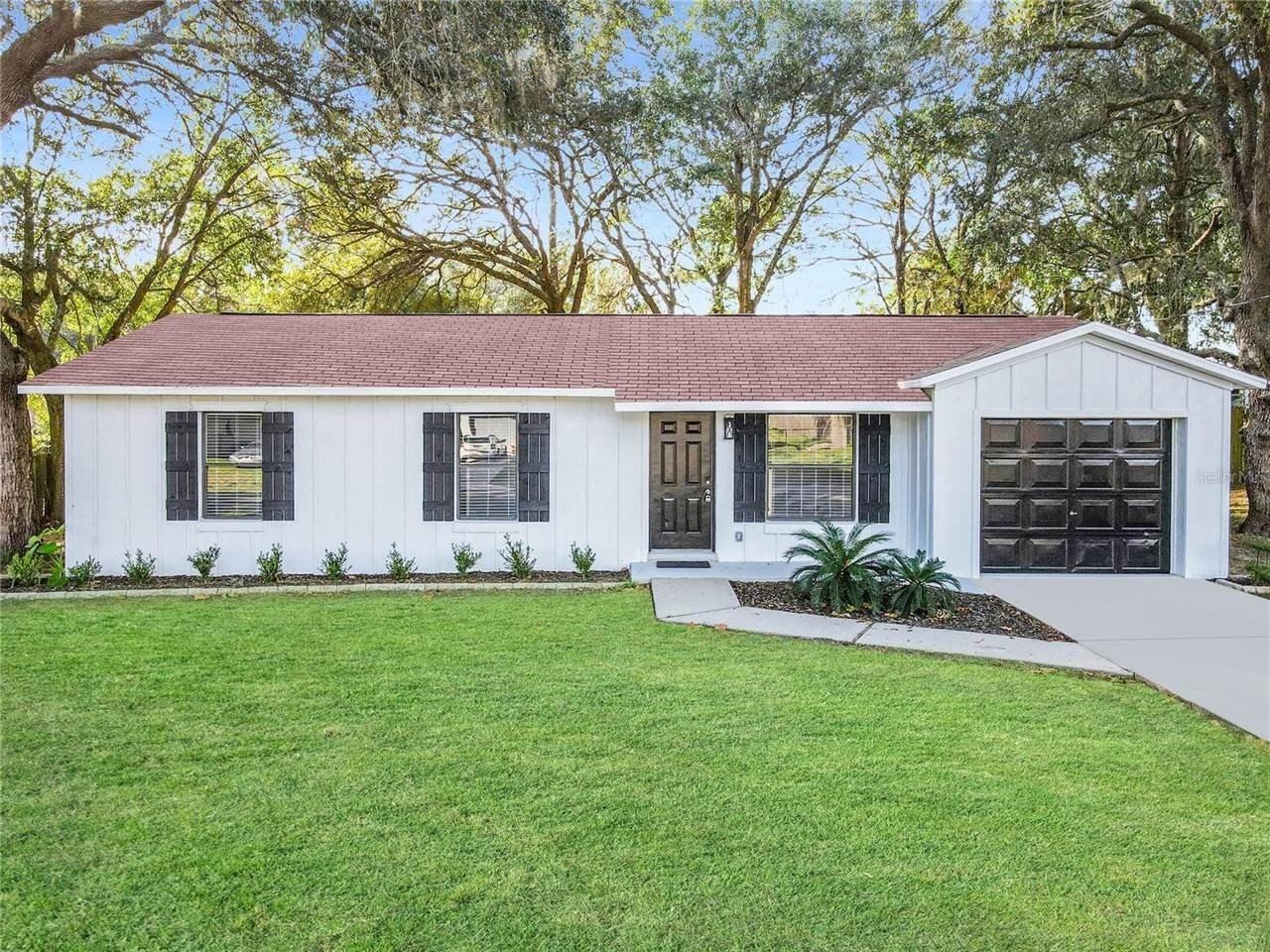 11520 Se 129th Pl - Photo 2 of 40