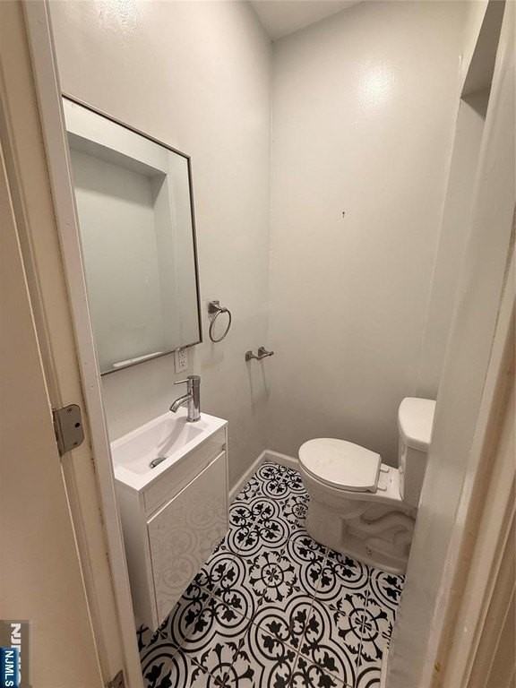 262 Undercliff Ave - Photo 5 of 16