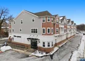featured image of 764 Newbridge Rd