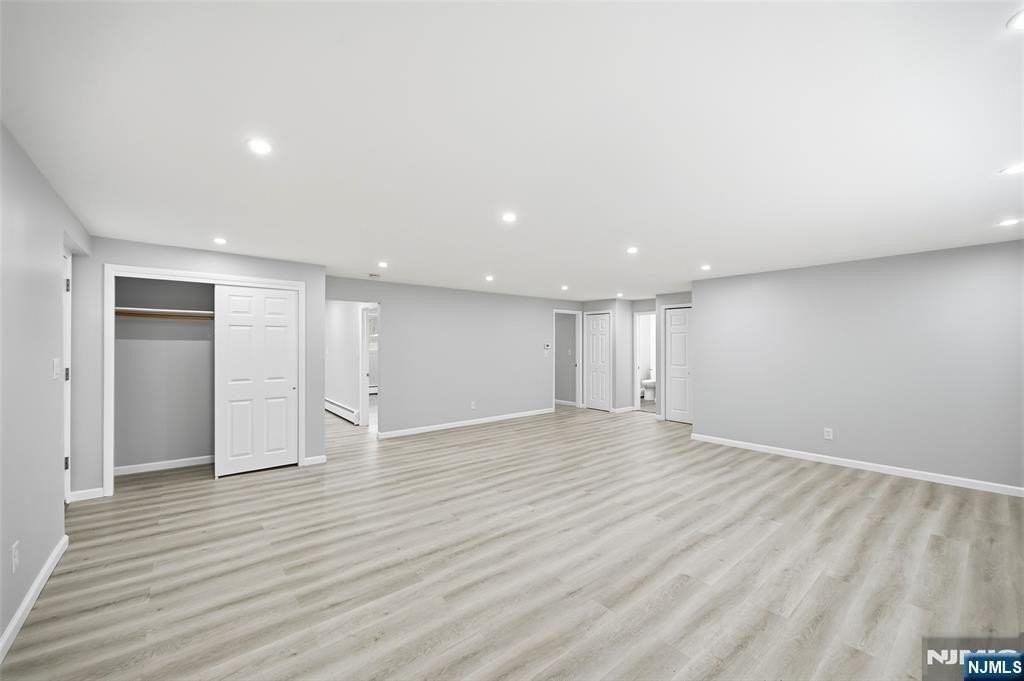 210 River Rd - Photo 4 of 23