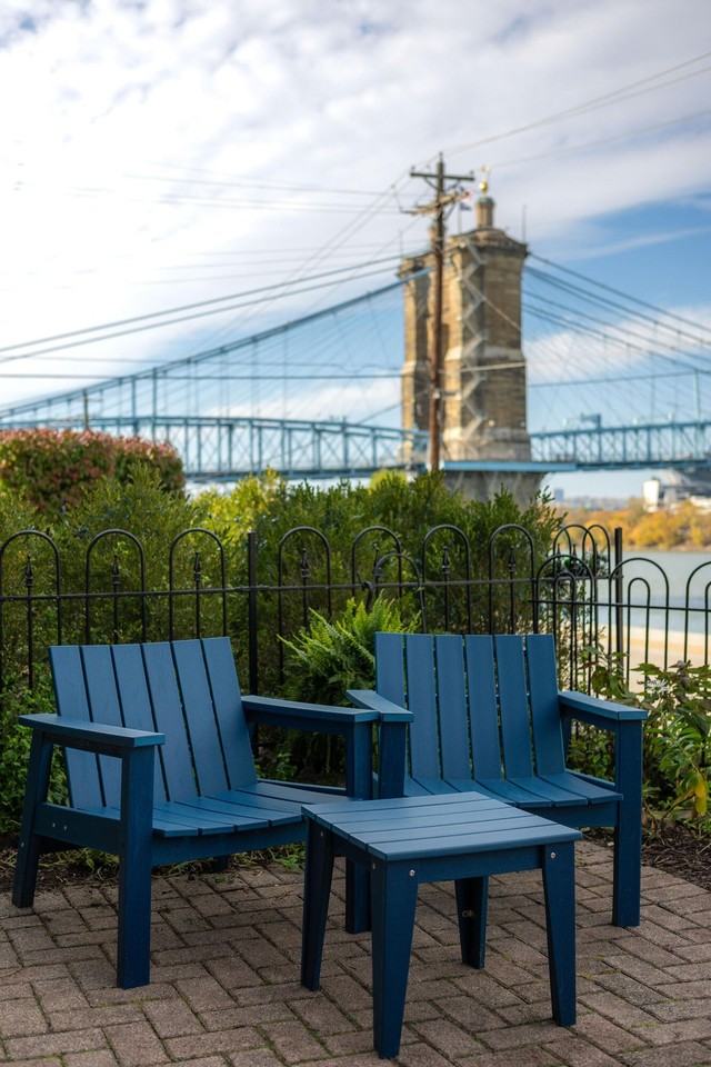 225 Riverside Dr Apt 1 #1 - Photo 5 of 44