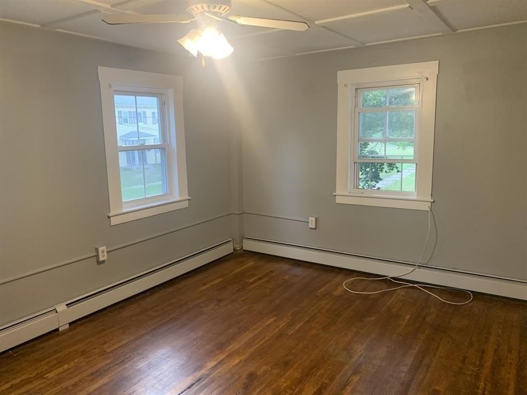 12 Broad St - Photo 6 of 20