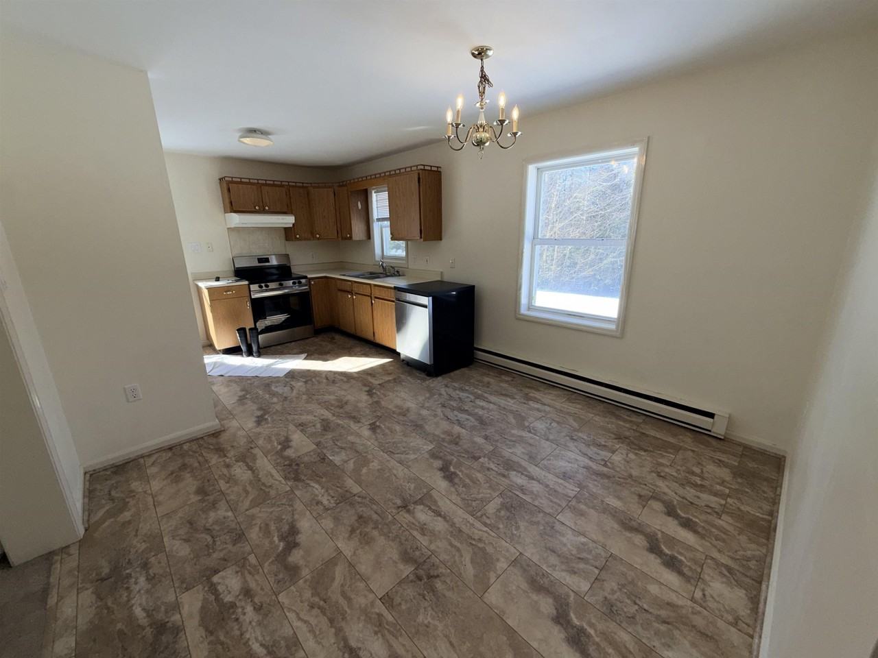 98 Ledge Hill Rd - Photo 5 of 24