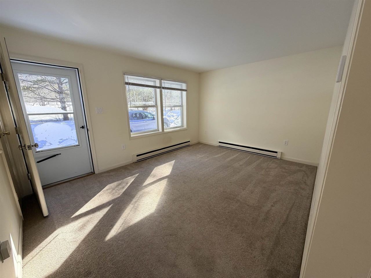 98 Ledge Hill Rd - Photo 6 of 24