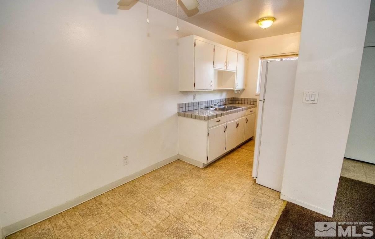 510 Country Village Dr Apt 14 #14 - Photo 3 of 7