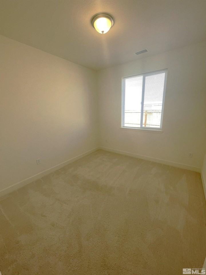 7255 Rutherford Dr - Photo 7 of 17