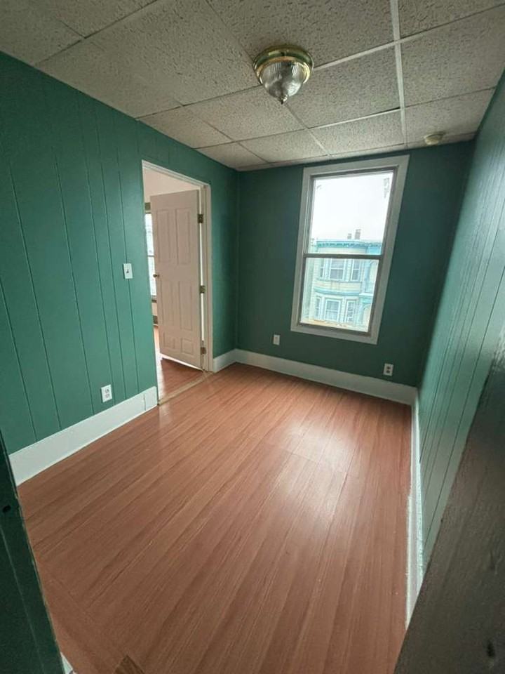 Lexington St #3 - Photo 3 of 26