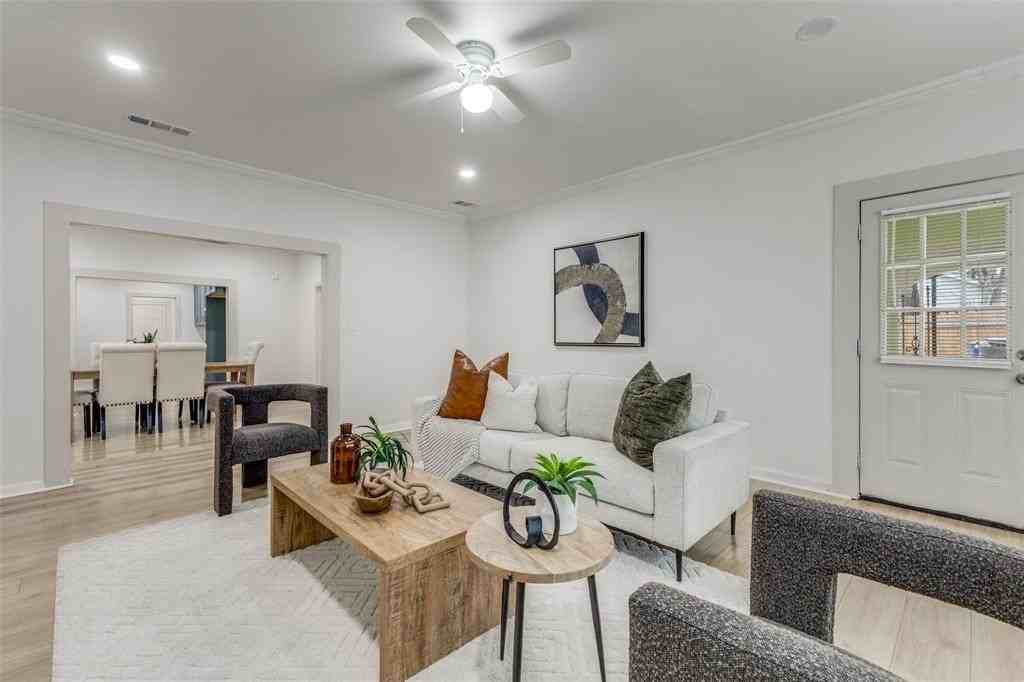 922 Cristler Ave - Photo 4 of 16