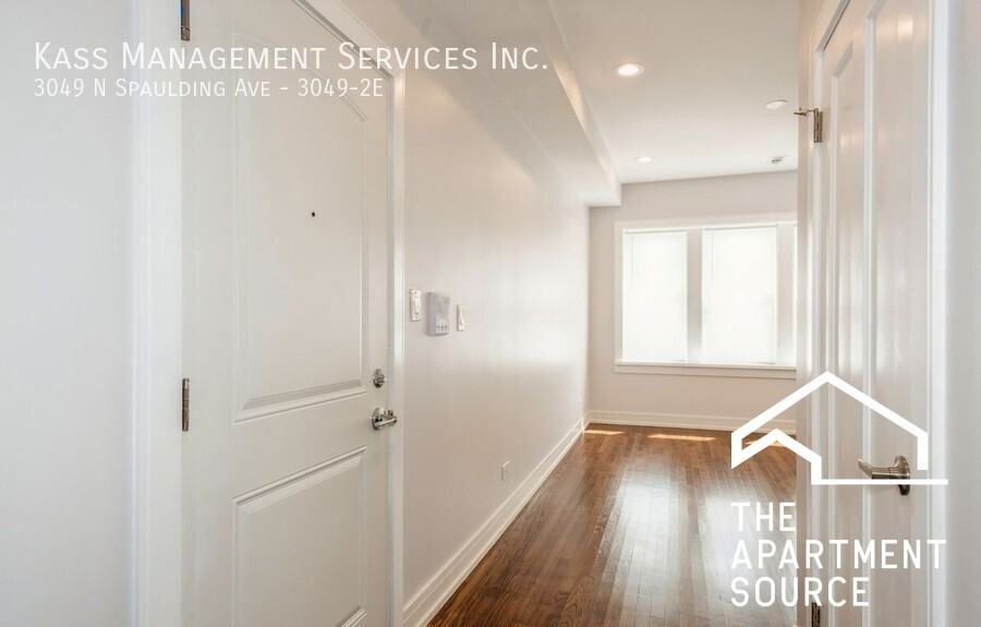 3049 N Spaulding Ave #2E - Photo 3 of 10