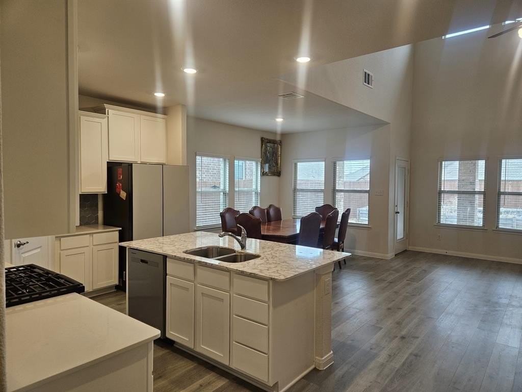 10218 Gray Barrel Dr - Photo 4 of 13