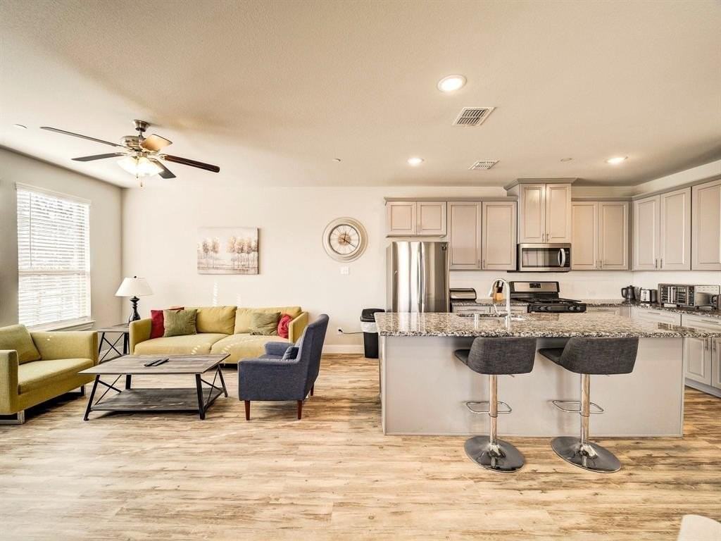 6454 Cristo Ln - Photo 7 of 27