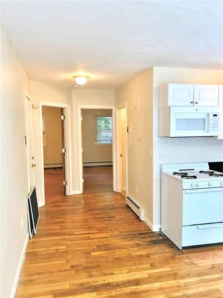 75 7th St #1