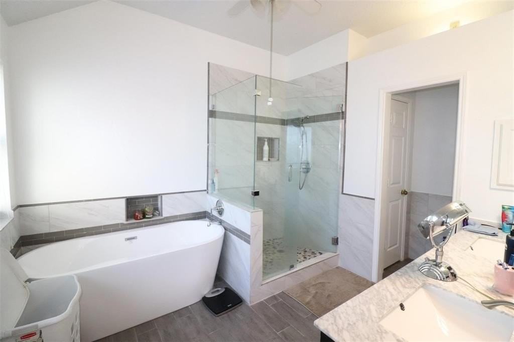 2117 Larkspur Dr - Photo 3 of 4