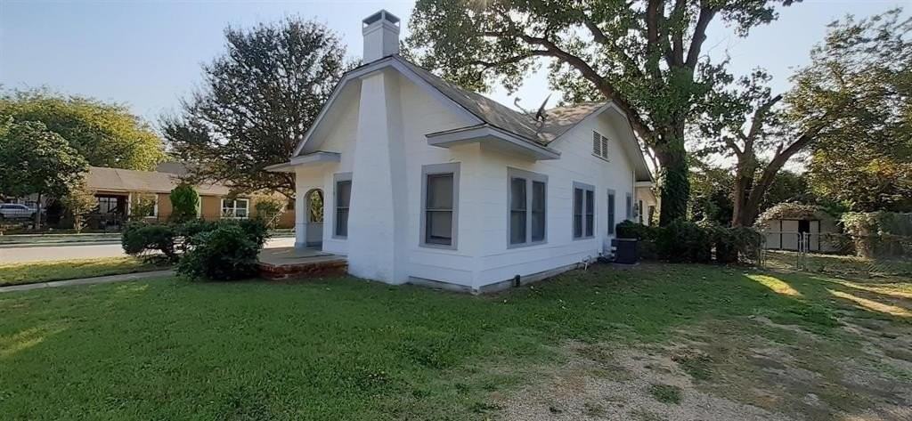 901 Blandin St - Photo 7 of 27