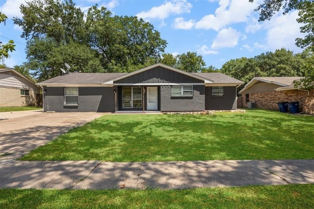 2410 Linda Dr - Photo 5 of 31