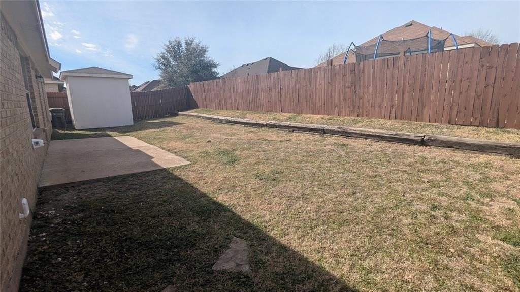 623 Antonio Ln - Photo 3 of 14