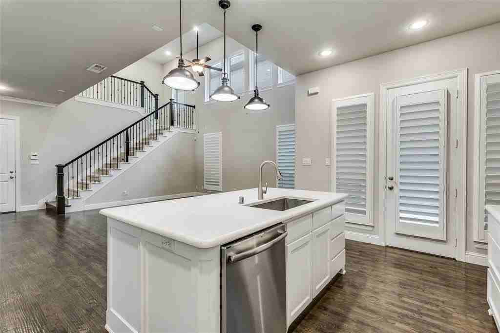 7304 Van Tuyl Pkwy - Photo 4 of 25