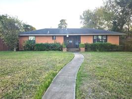 featured image of 648 Penguin Dr