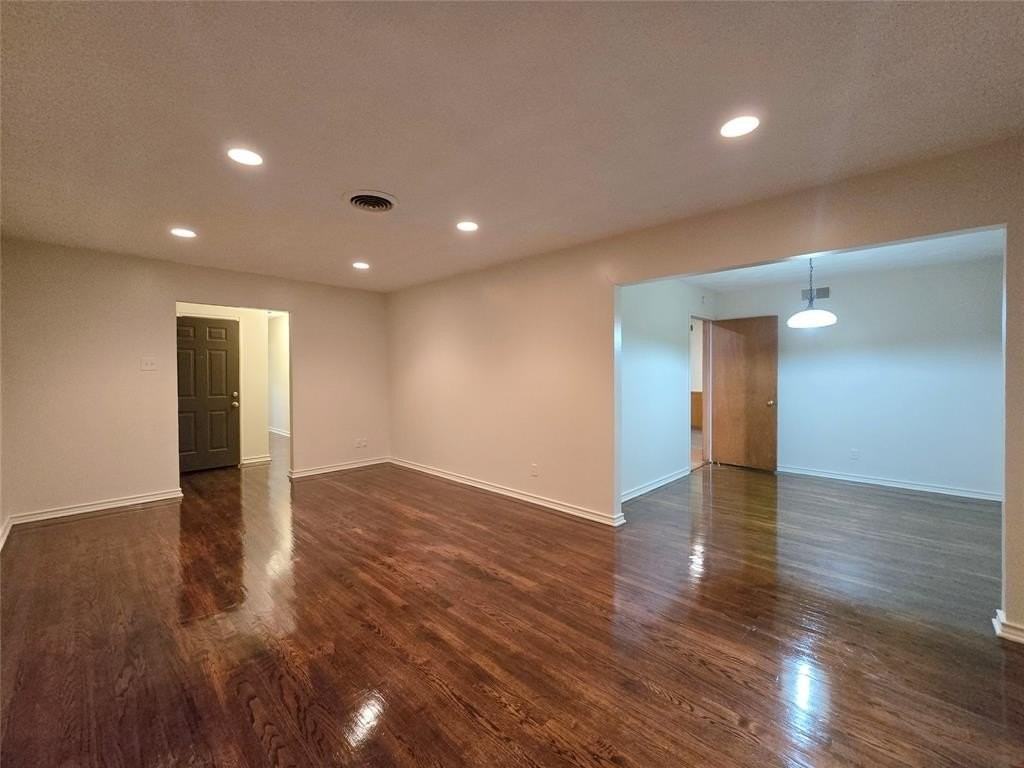 648 Penguin Dr - Photo 6 of 37