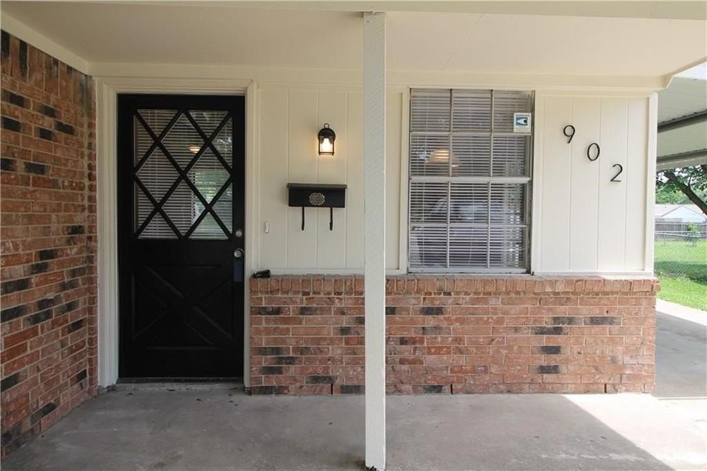 902 Lindo Dr - Photo 2 of 19