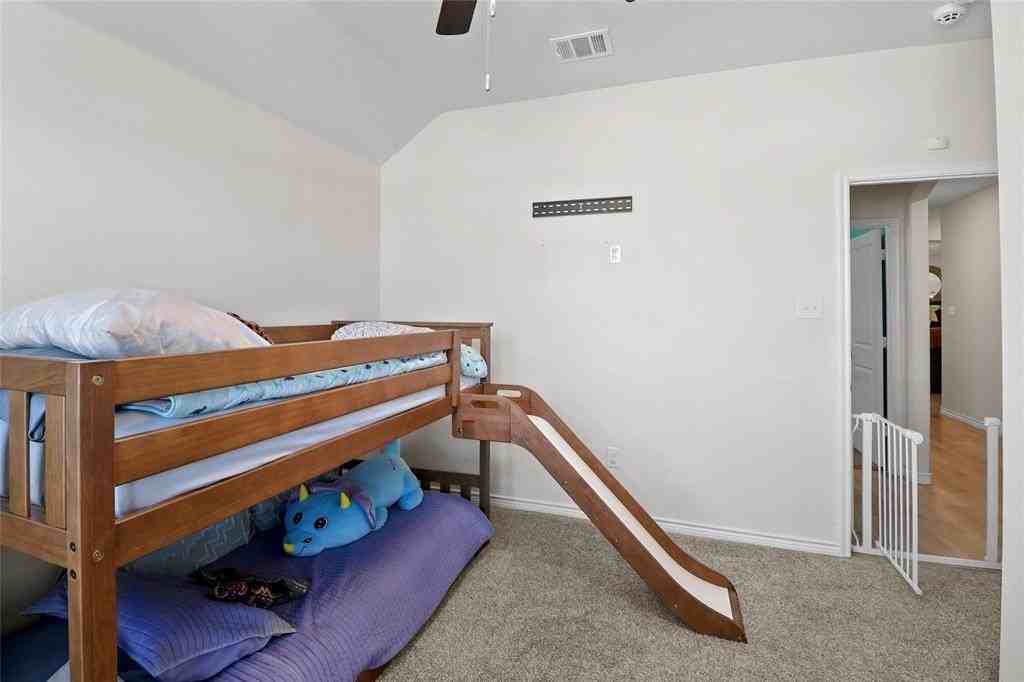 316 Cowboy Way - Photo 4 of 33