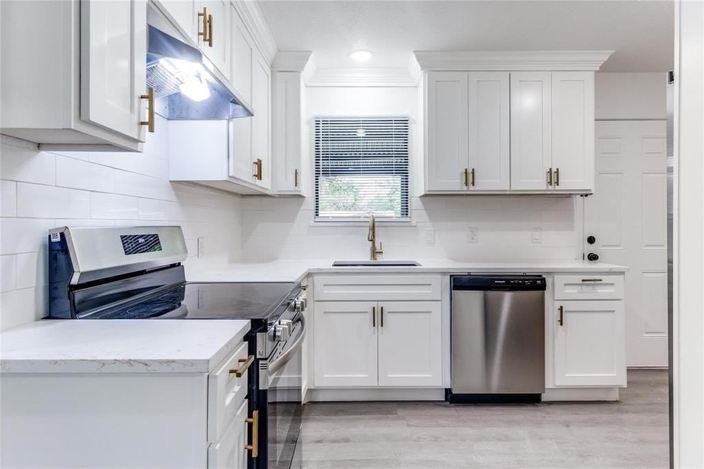 2314 Bluffton Dr - Photo 4 of 12