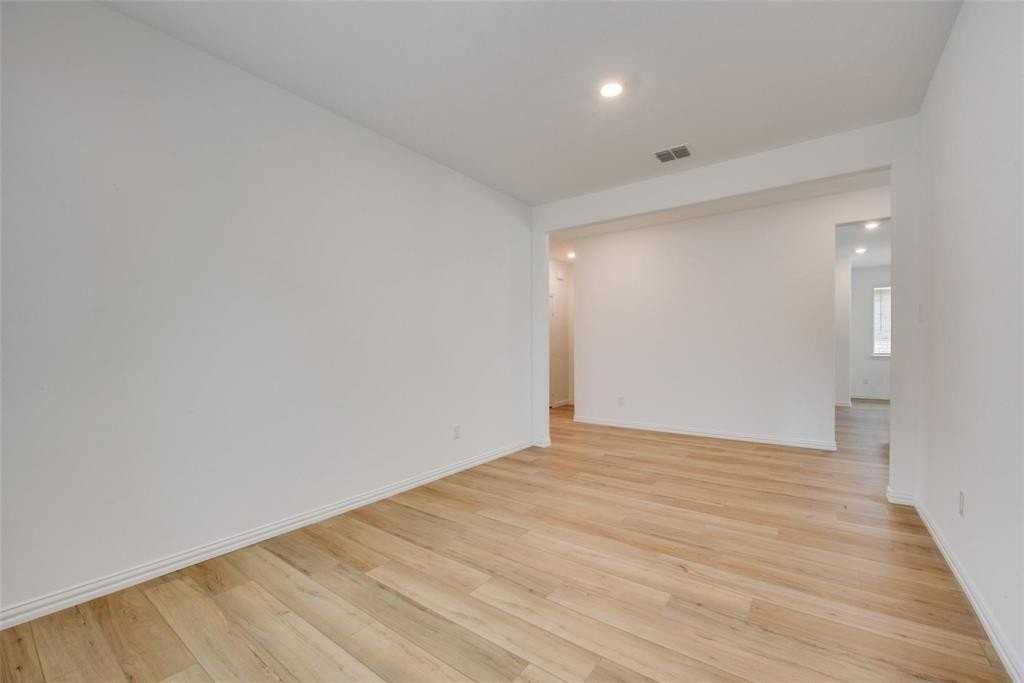 1713 Roadrunner Dr - Photo 5 of 22